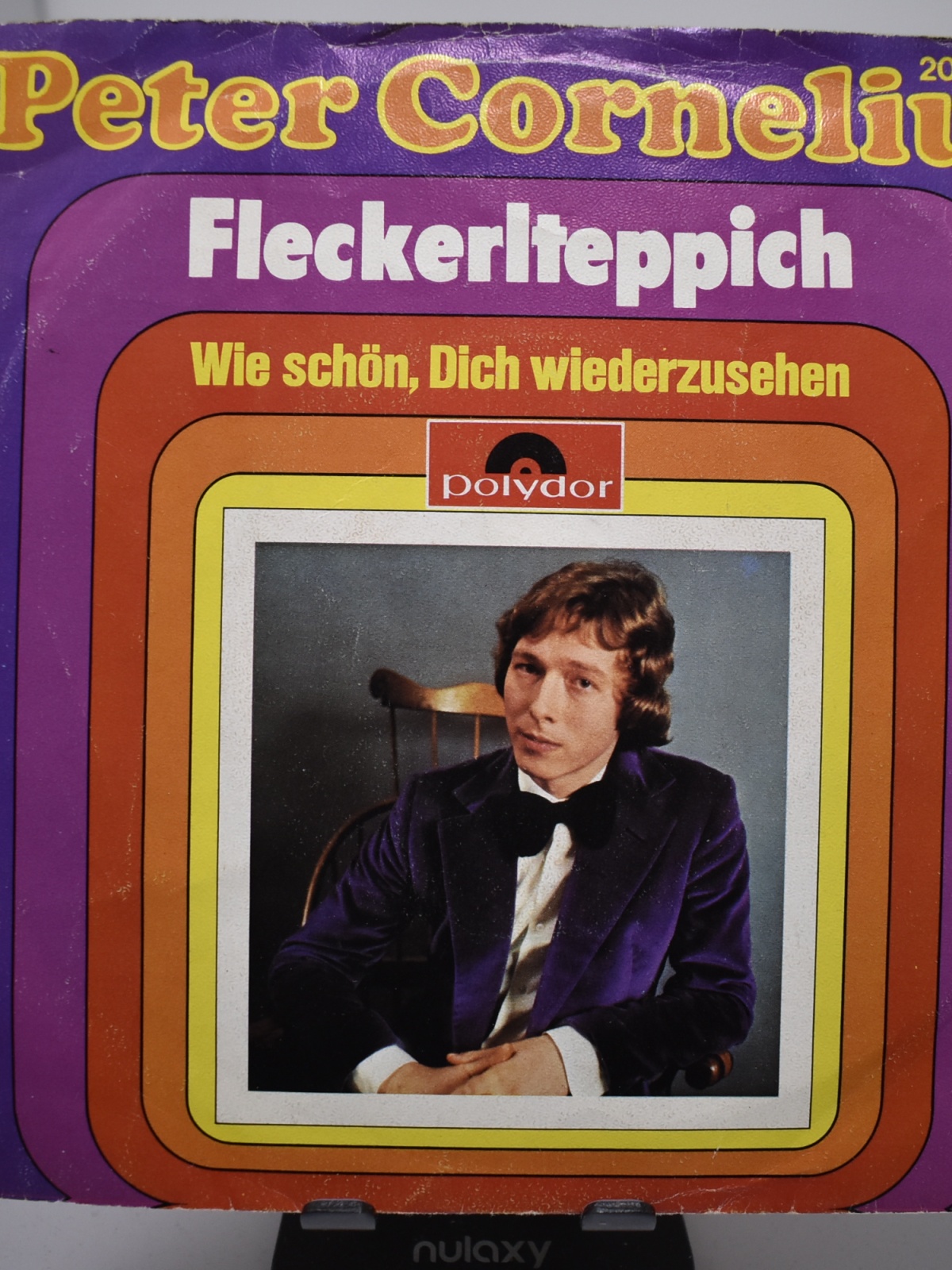 Single / Peter Cornelius – Fleckerlteppich