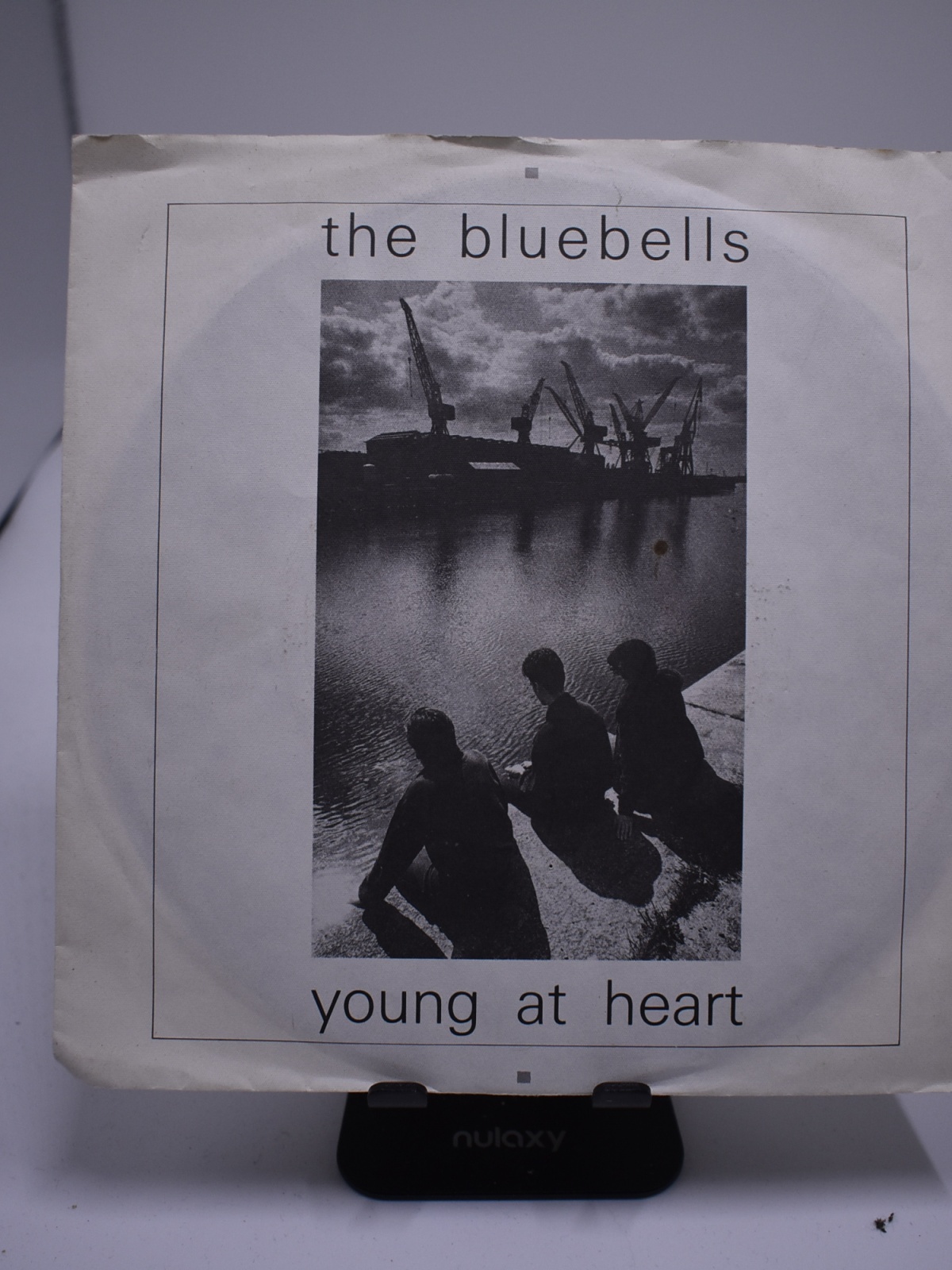 Single / The Bluebells – Young At Heart