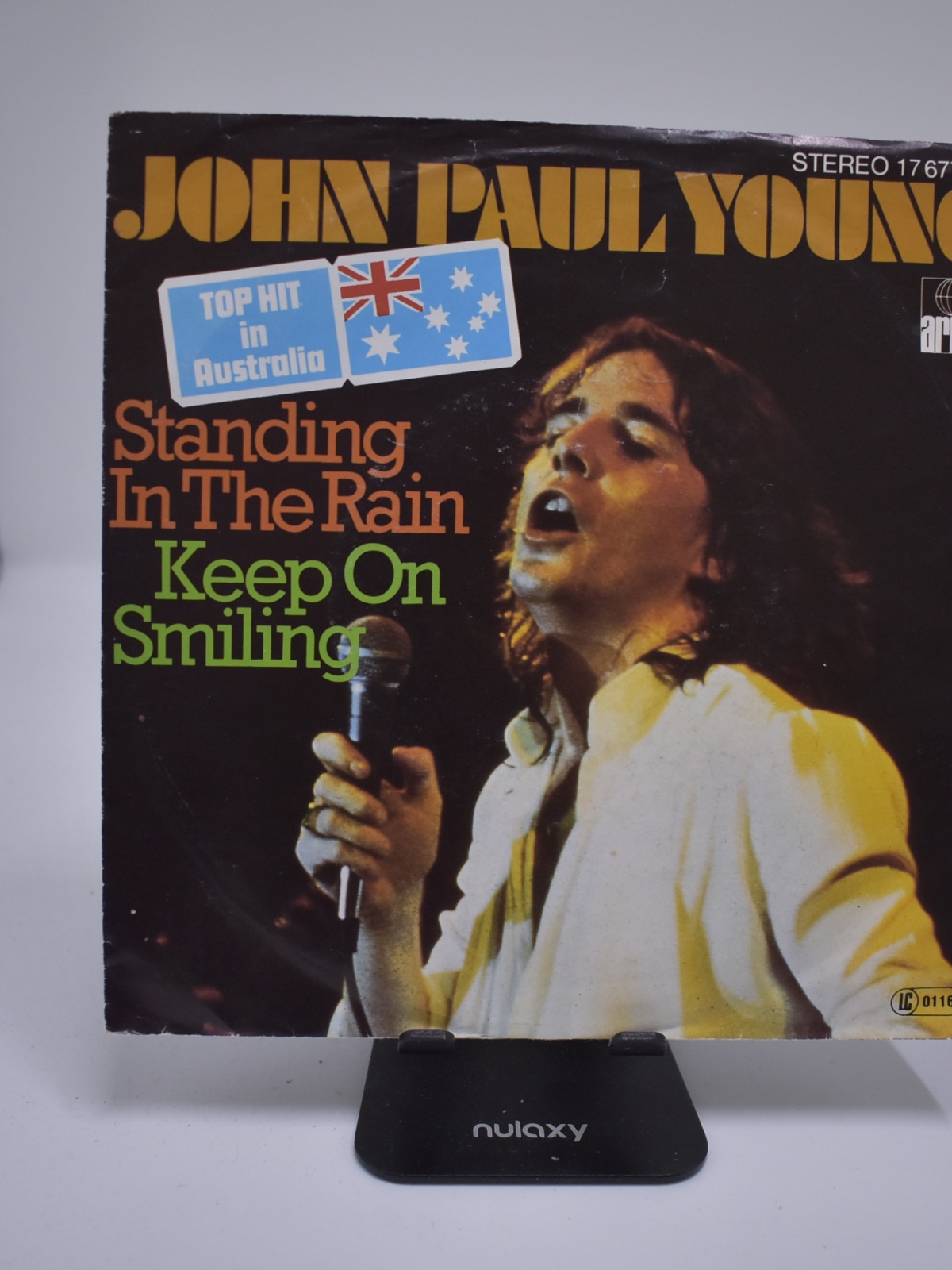 Single / John Paul Young – Standing In The Rain / Keep On Smiling