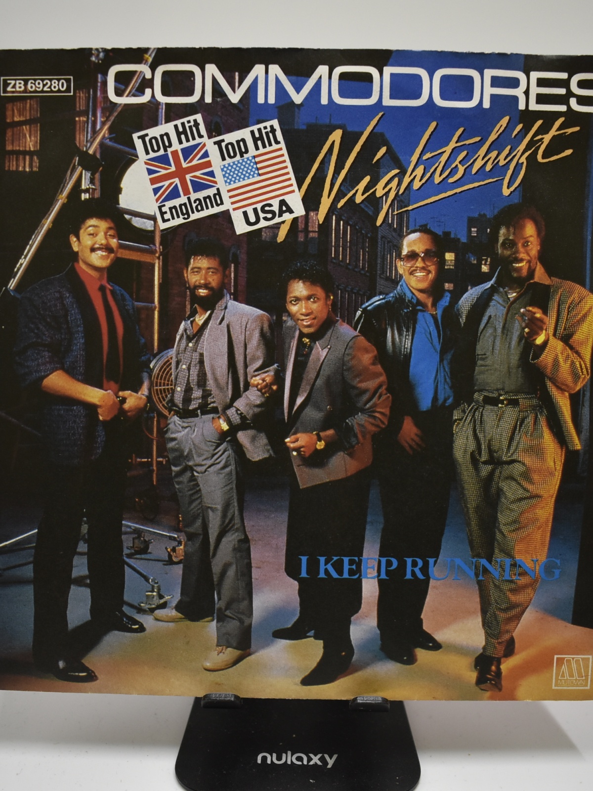 Single / Commodores – Nightshift