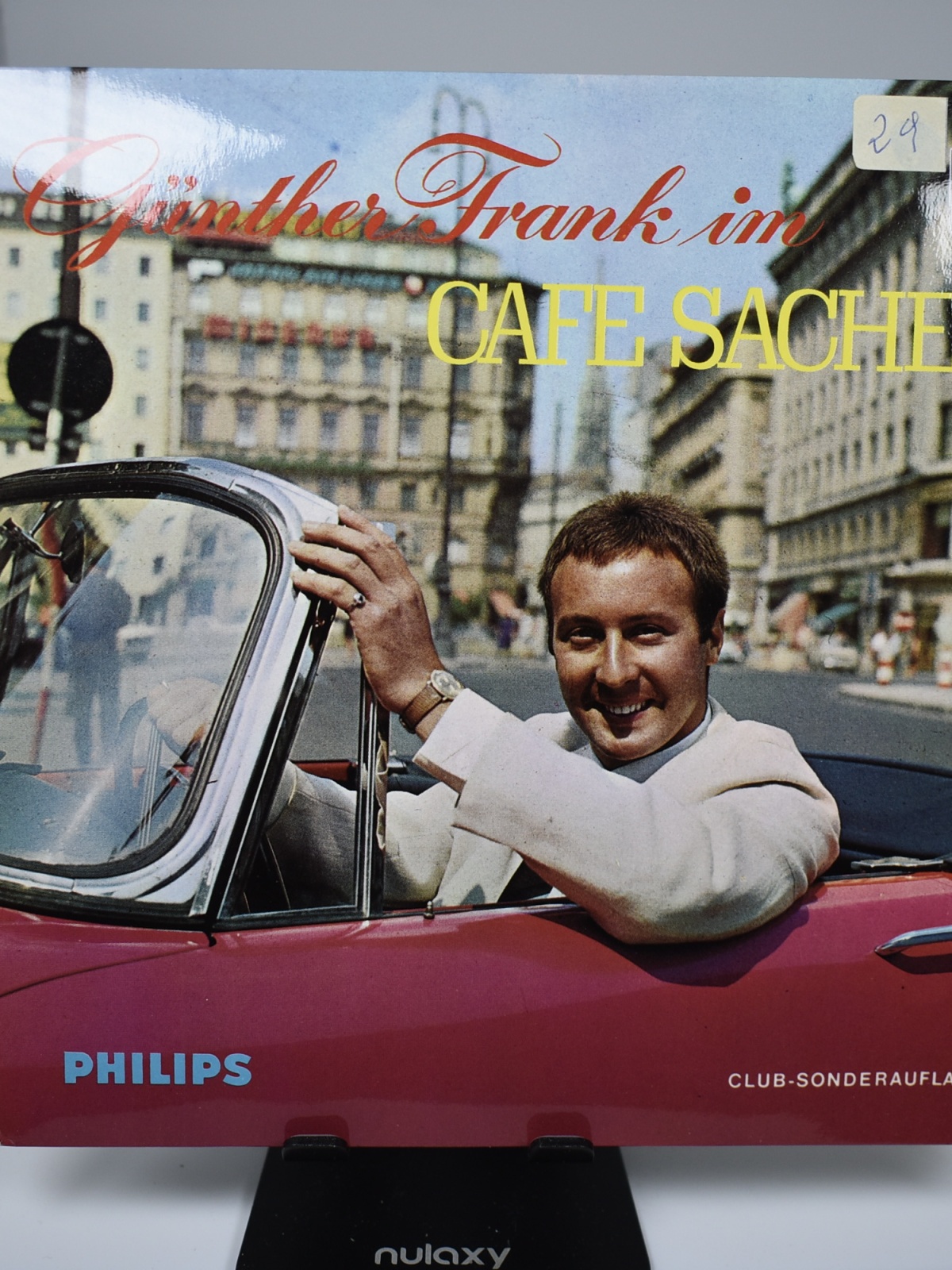 Single / Günther Frank – Im Cafe Sacher