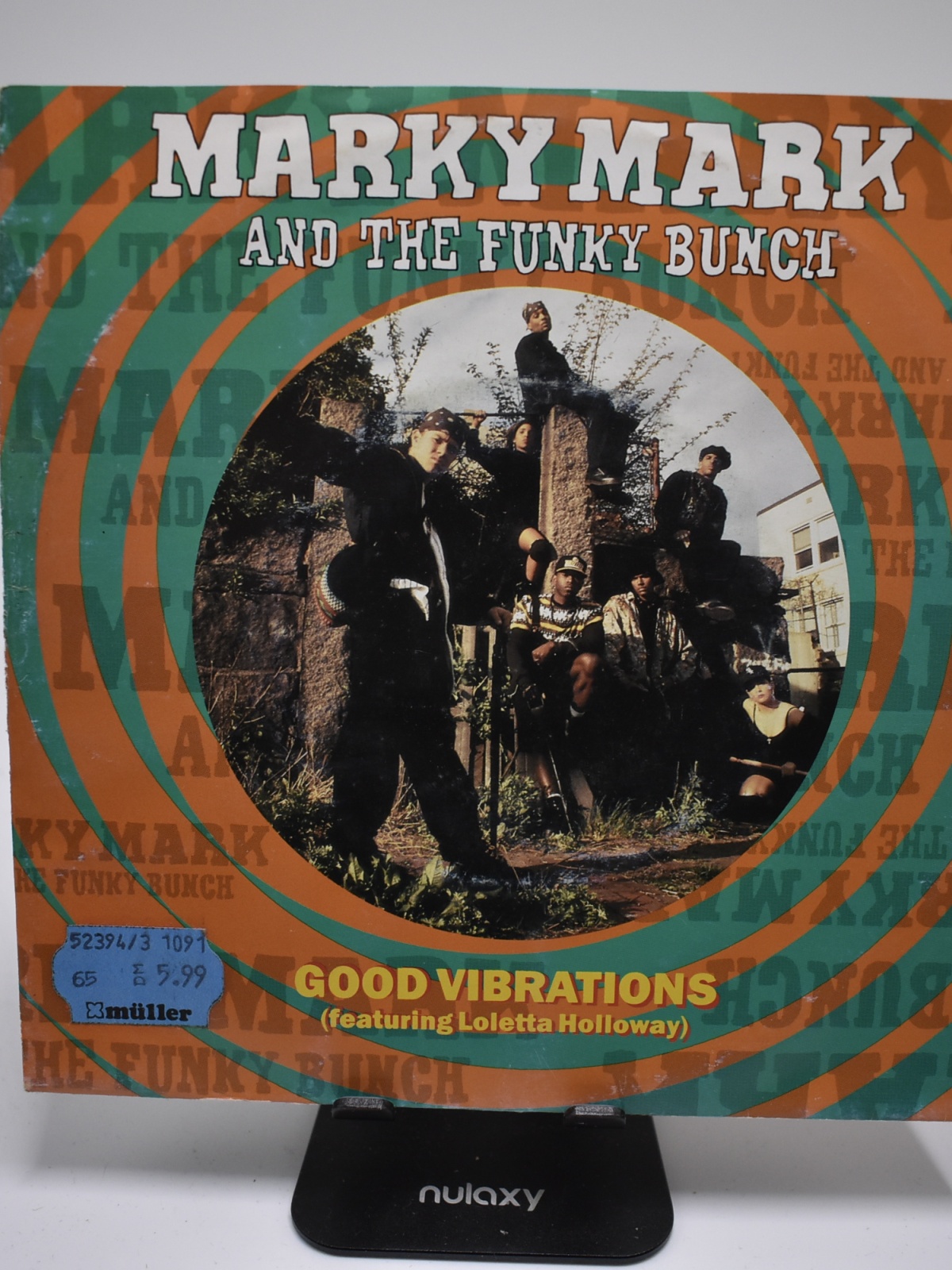 Single / Marky Mark And The Funky Bunch Featuring Loletta Holloway – Good Vibrations