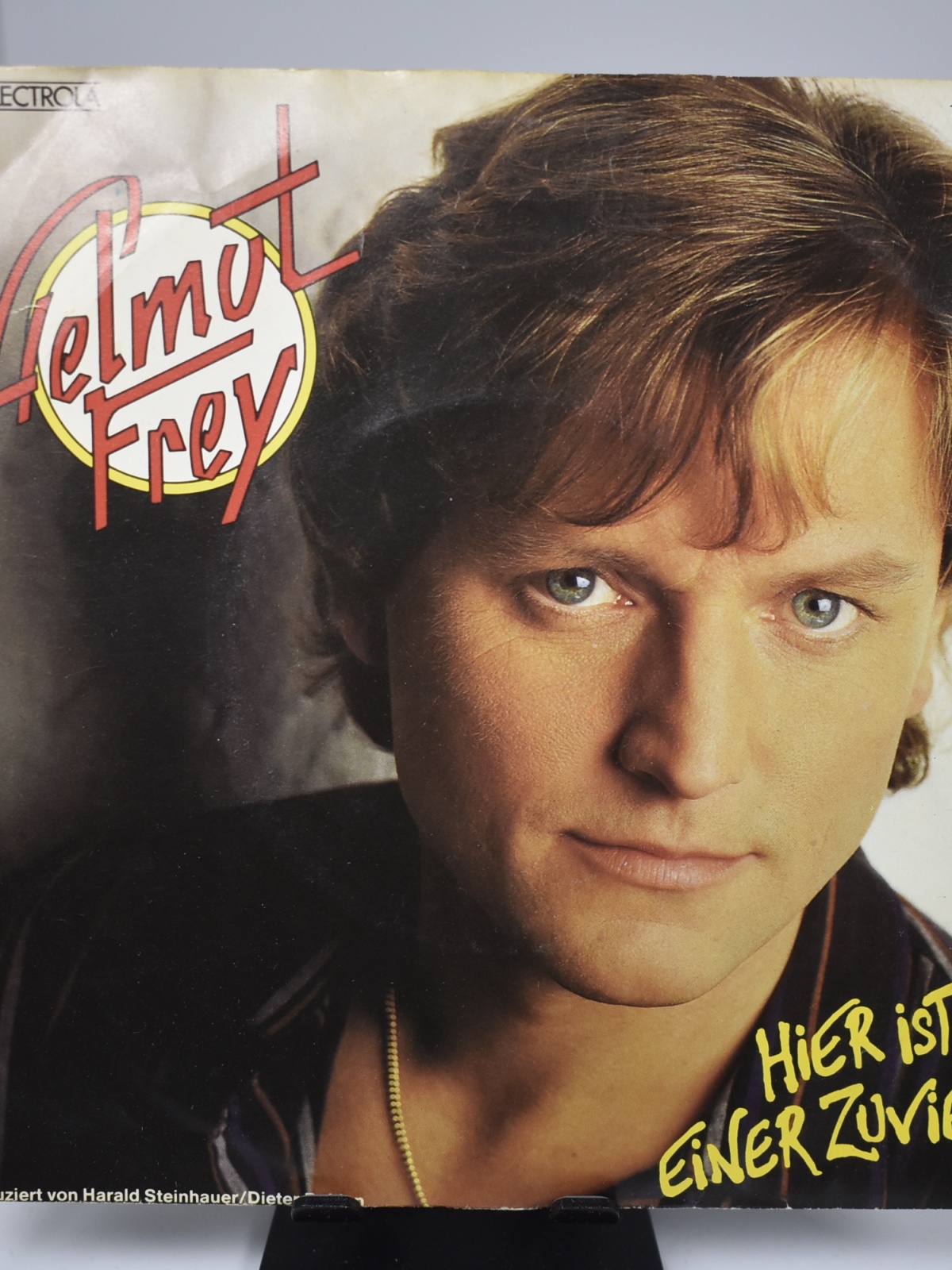 Single / Helmut Frey – Hier Ist Einer Zuviel