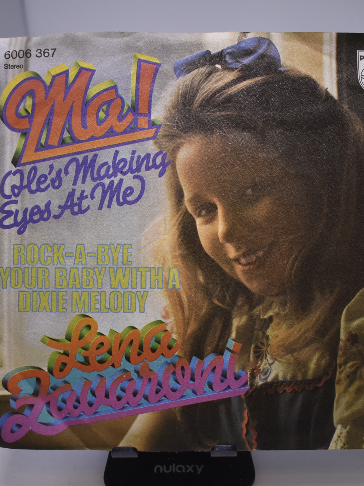 Single / Lena Zavaroni – Ma! (He's Making Eyes At Me)