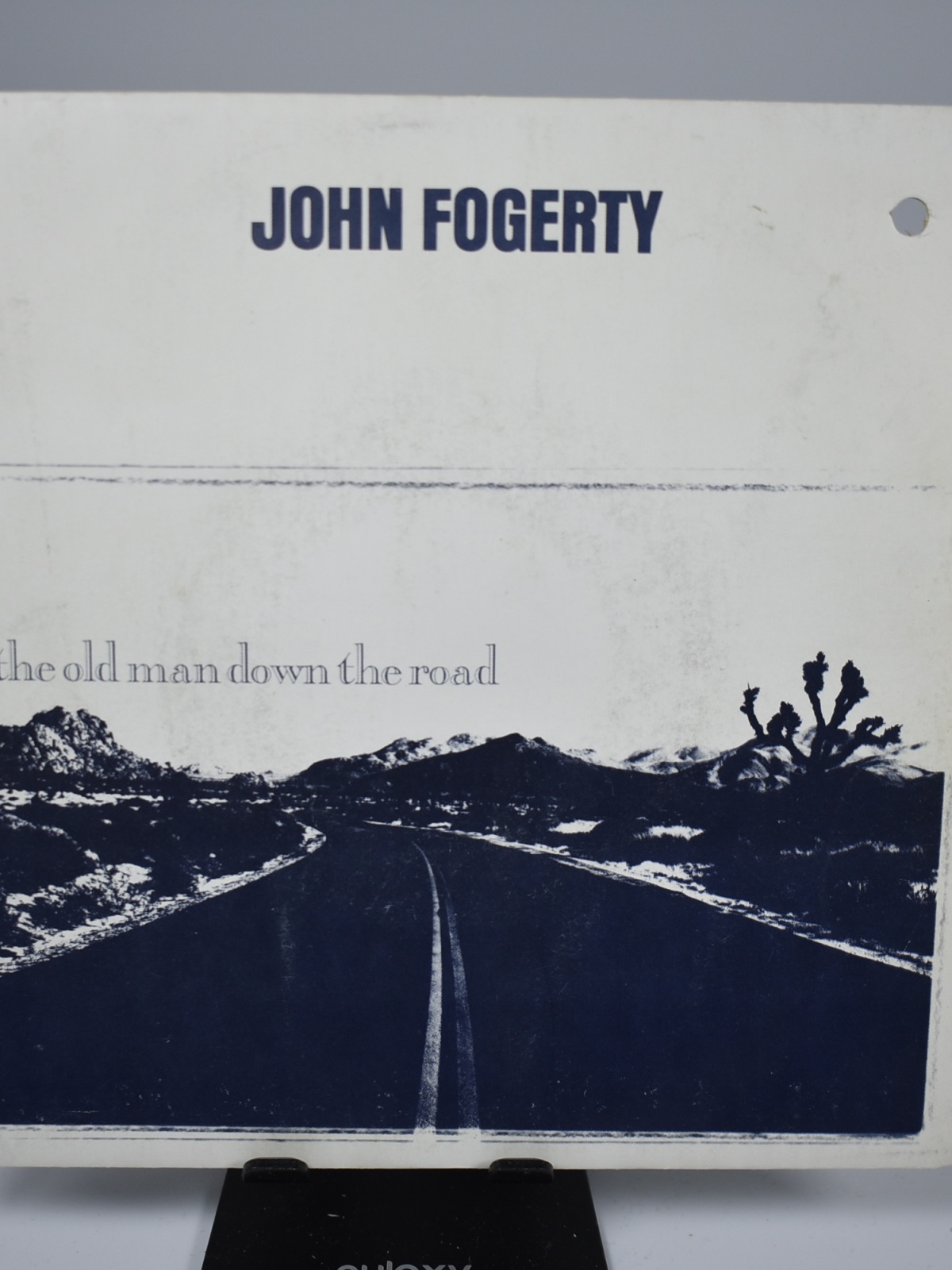 Single / John Fogerty – The Old Man Down The Road