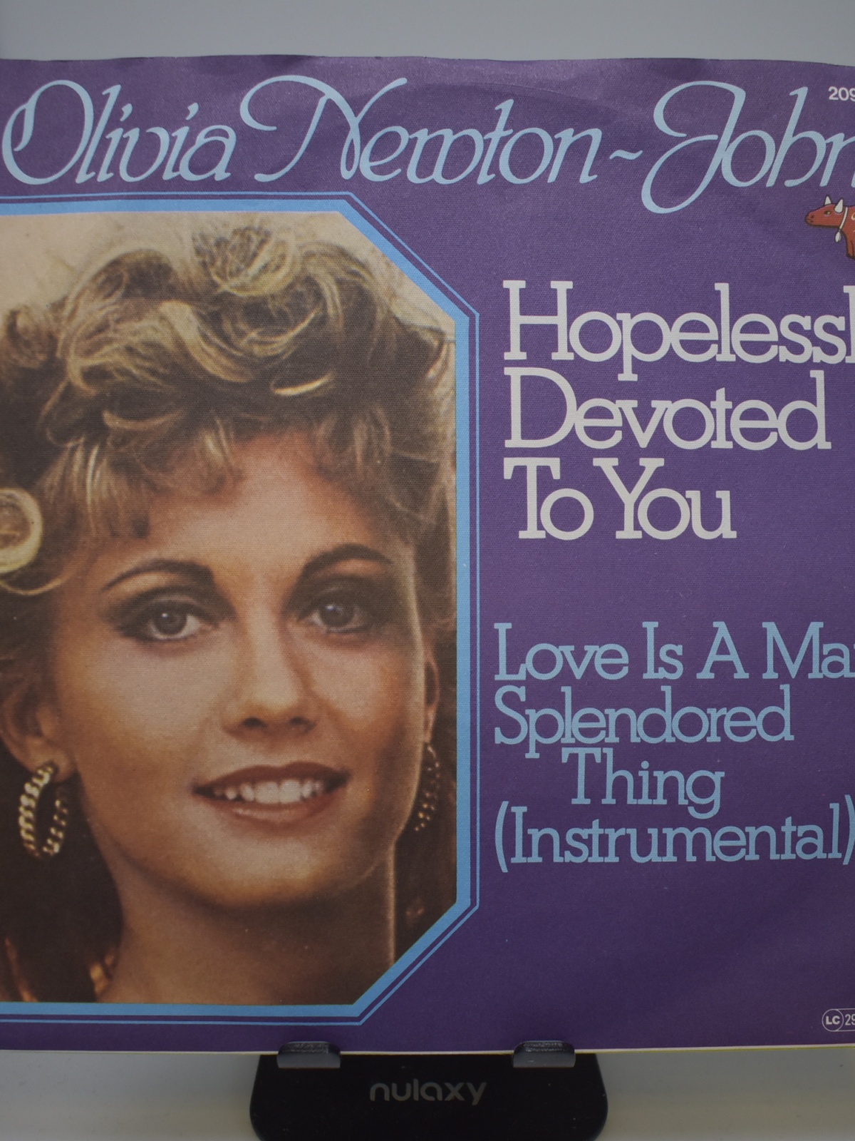 Single / Olivia Newton-John – Hopelessly Devoted To You