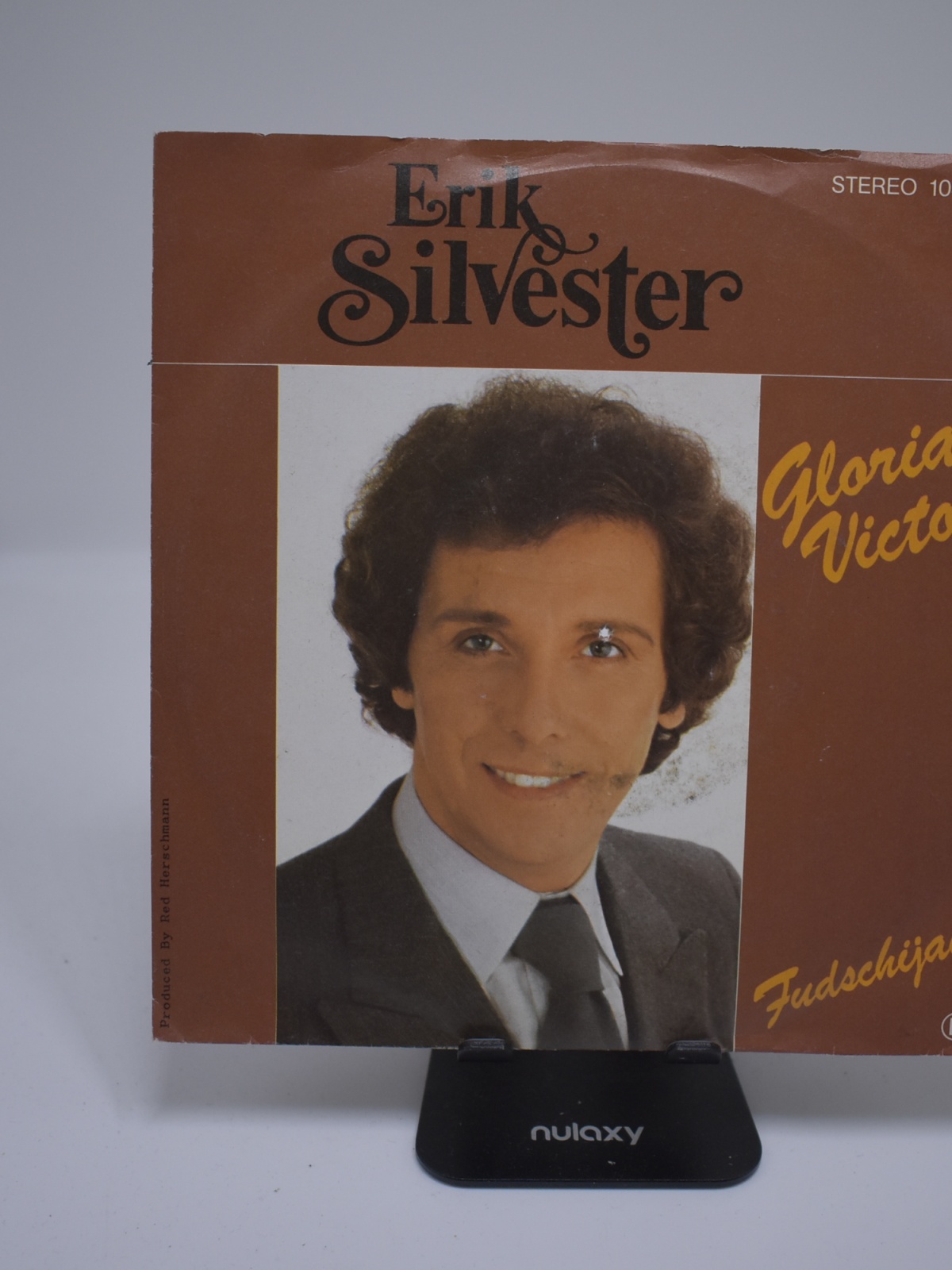 Single / Erik Silvester – Gloria Victoria