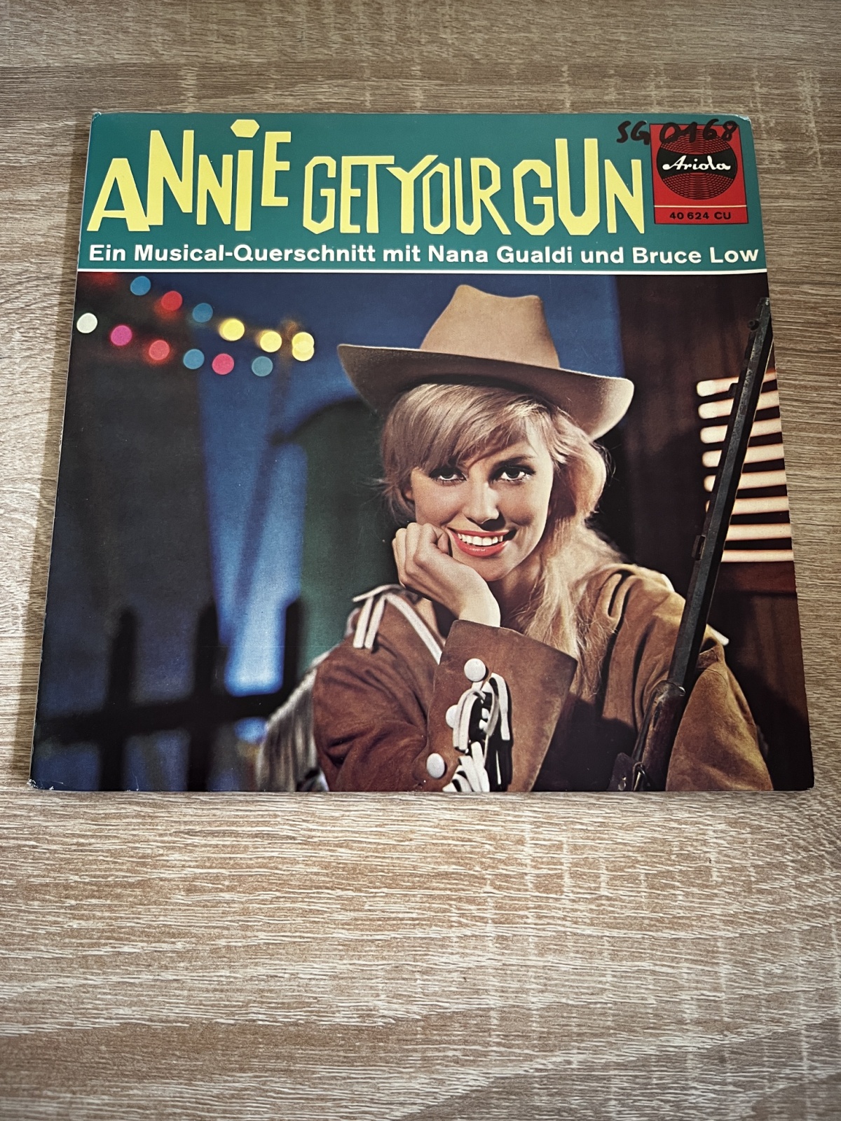 SINGLE / Charles Nowa, Die Moonlights, Nana Gualdi, Bruce Low – Annie Get Your Gun!