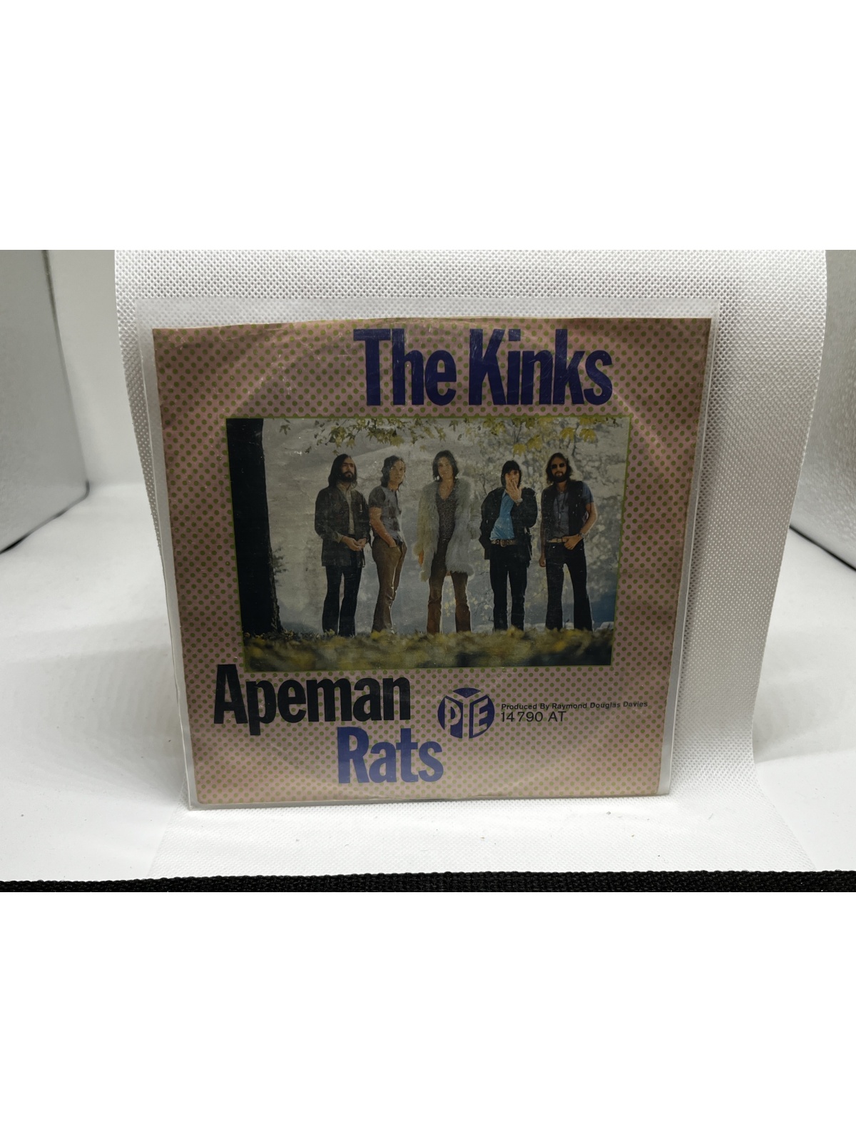 SINGLE / The Kinks – Apeman / Rats