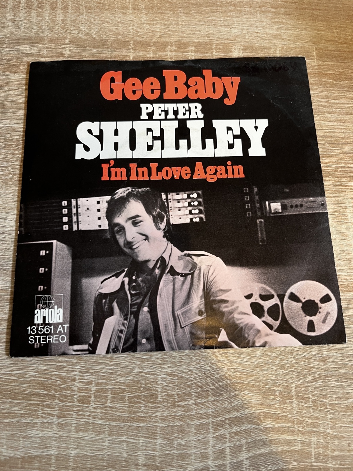 SINGLE / Peter Shelley – Gee Baby