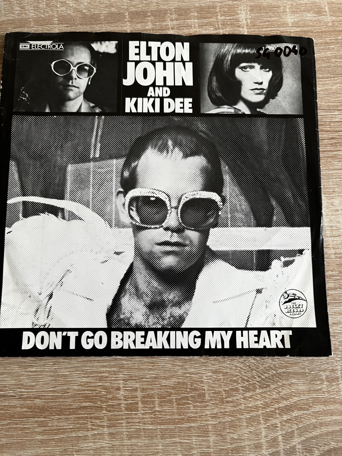 SINGLE / Elton John And Kiki Dee – Don't Go Breaking My Heart