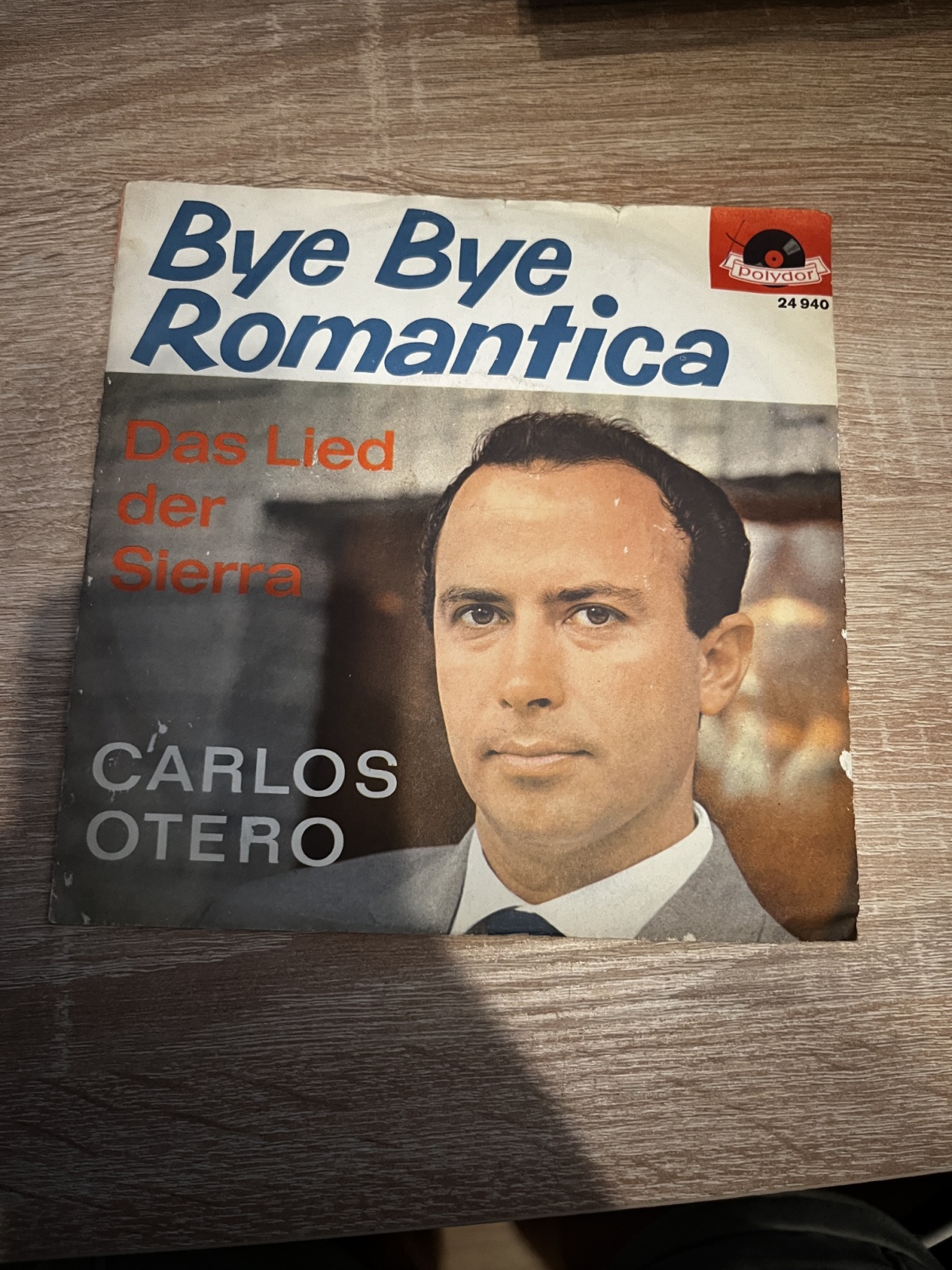 SINGLE / Carlos Otero – Bye Bye Romantica