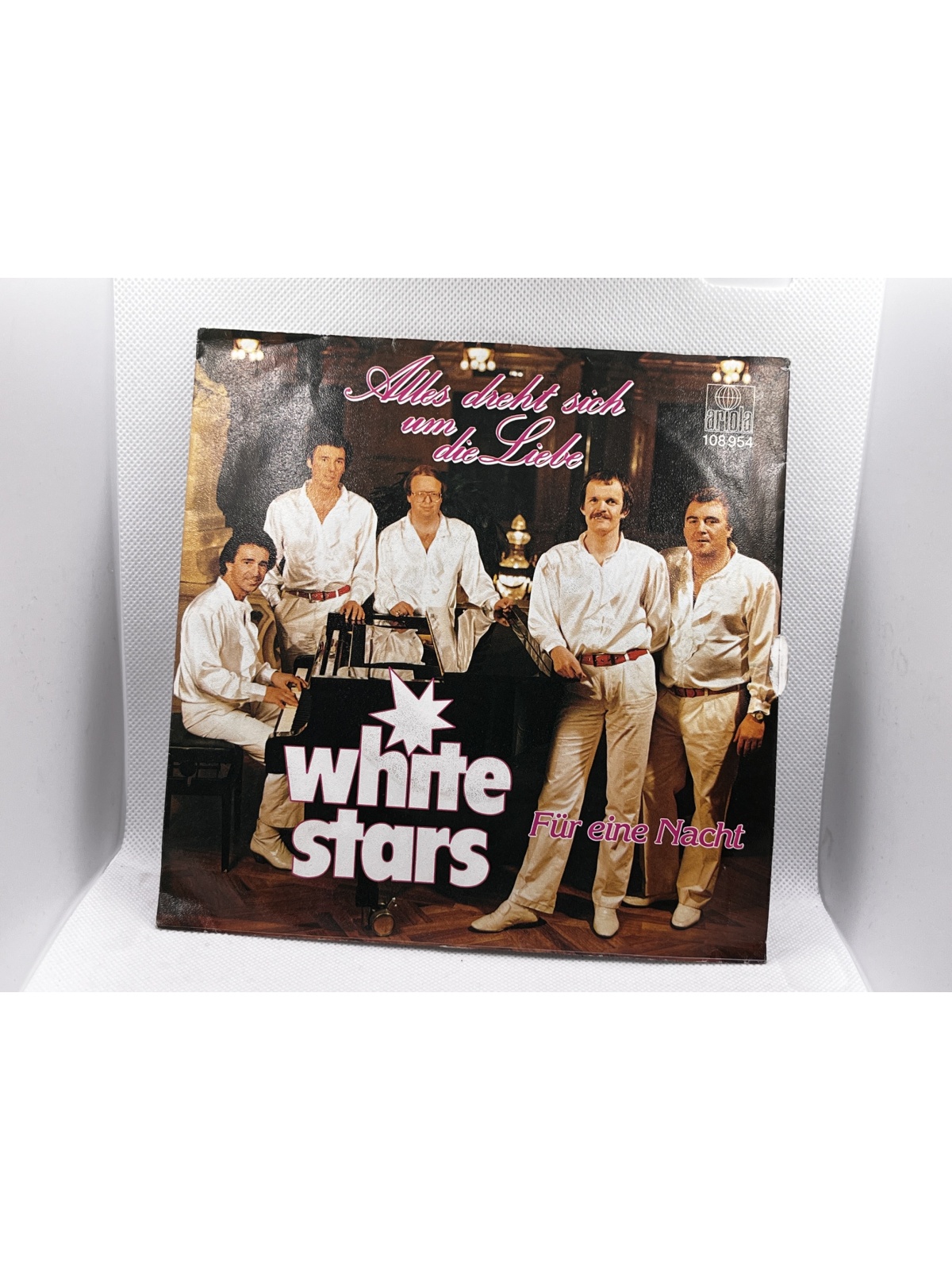 SINGLE / White Stars – Alles Dreht Sich Um Die Liebe