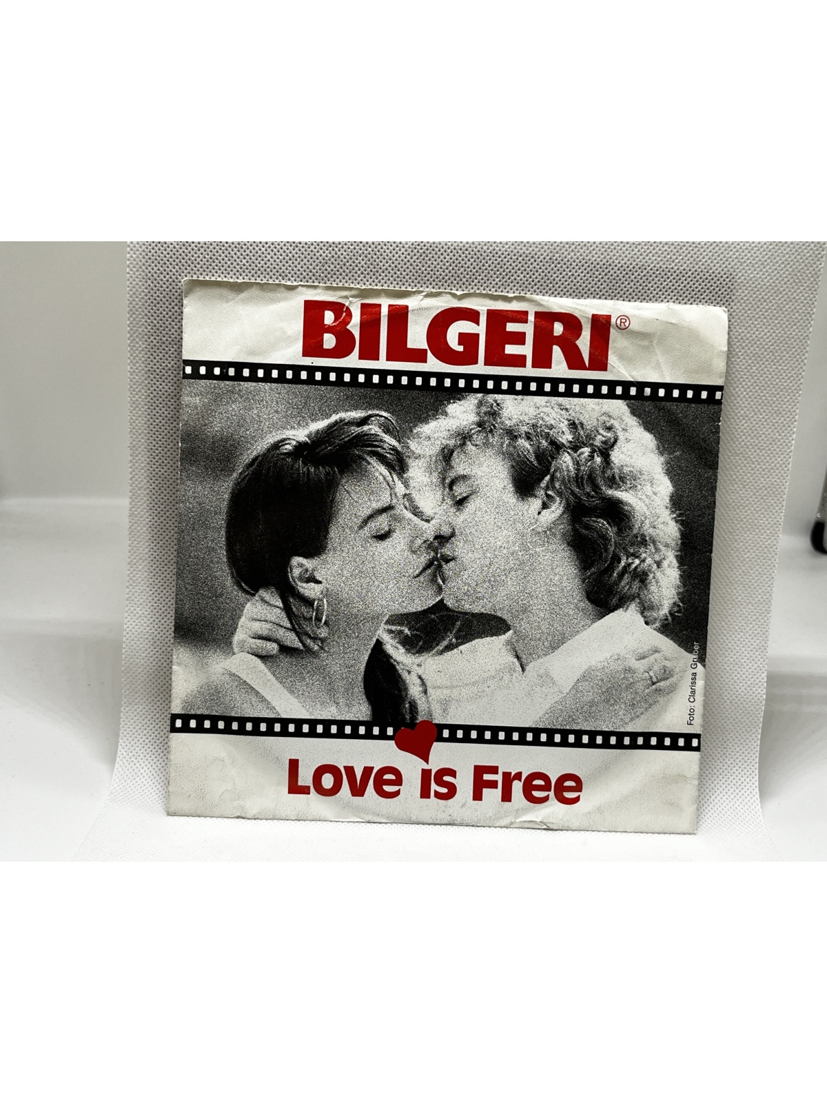 SINGLE / Bilgeri – Love Is Free