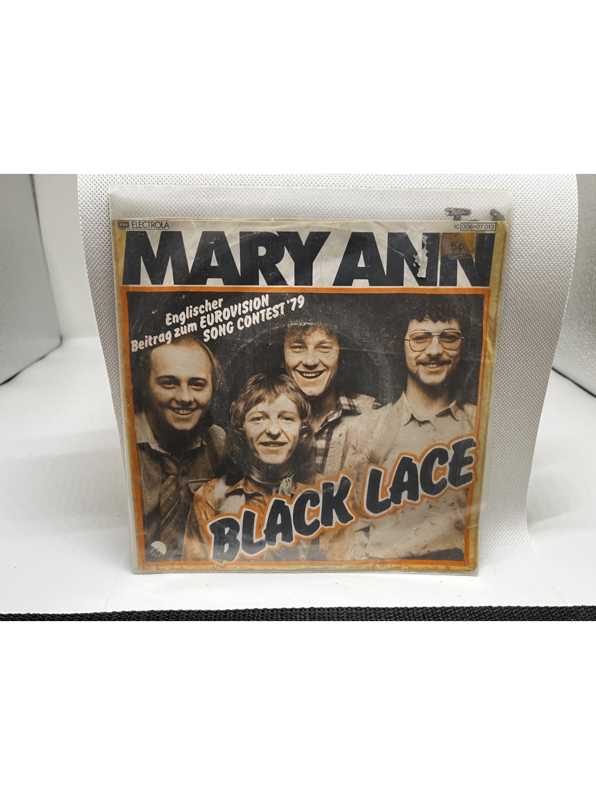 SINGLE / Black Lace – Mary Ann