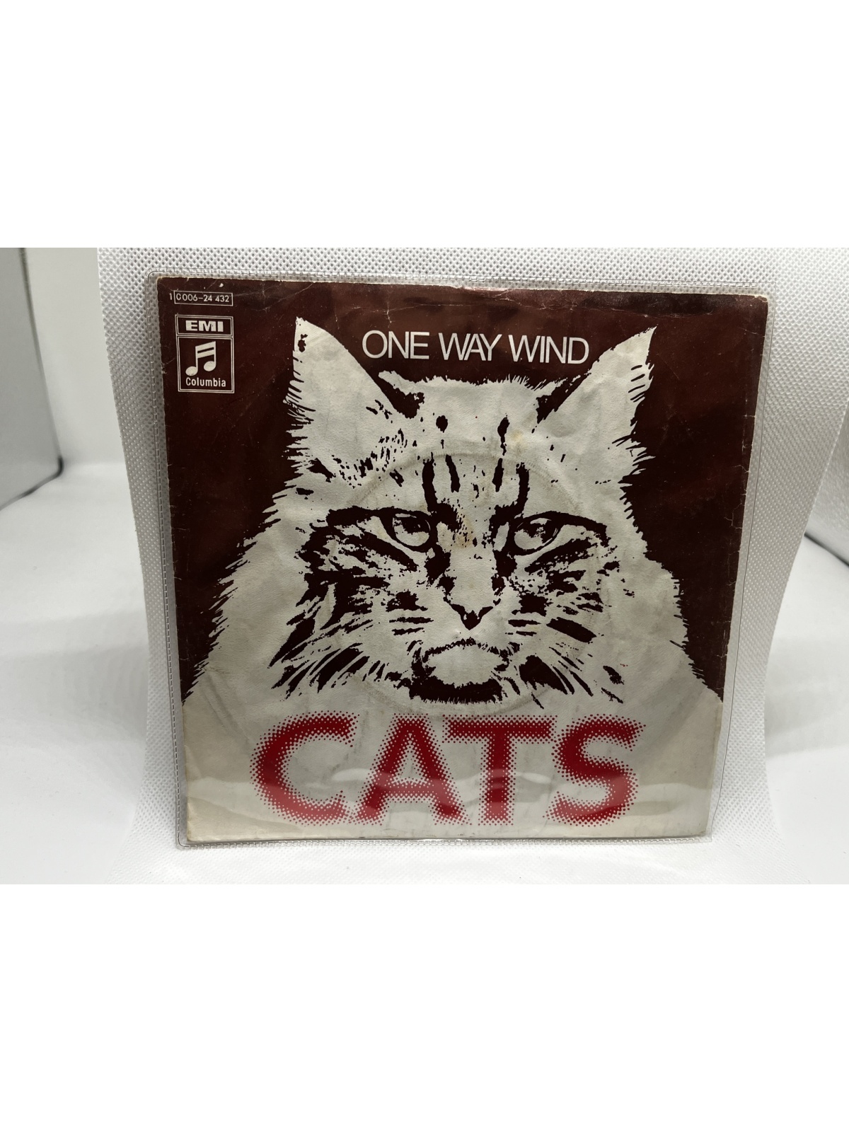 SINGLE / The Cats – One Way Wind