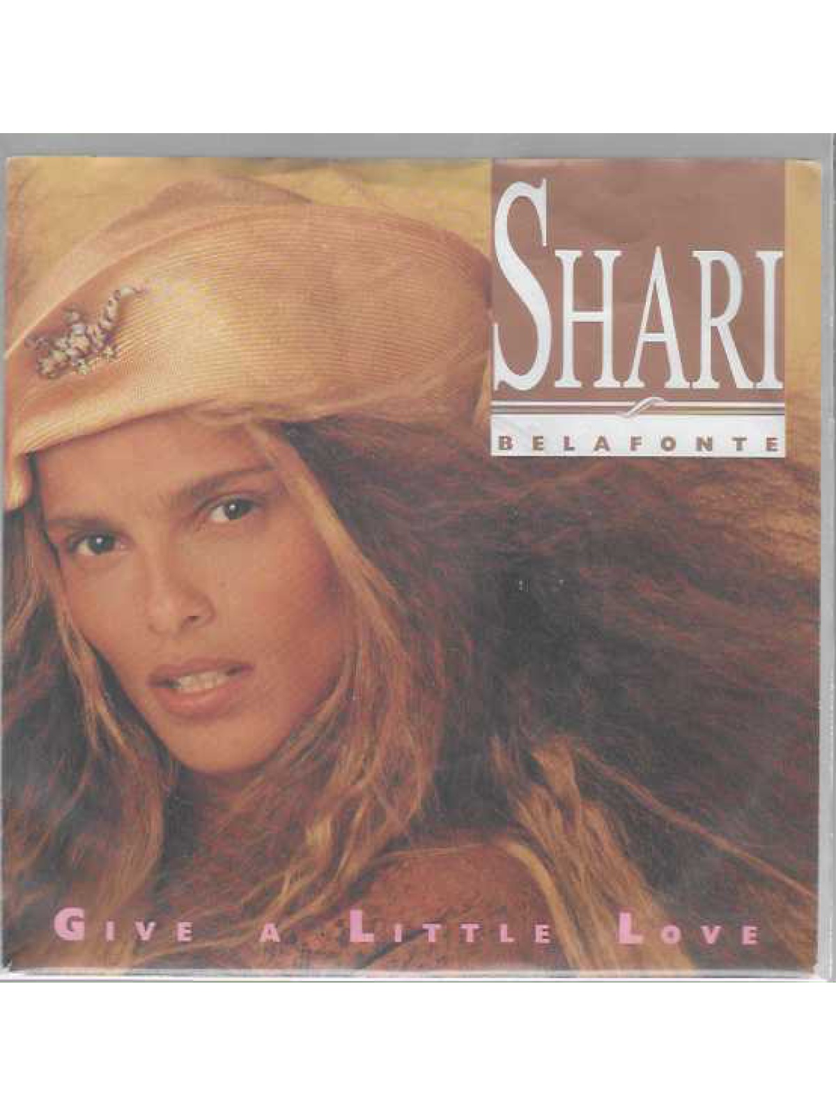 SINGLE / Shari Belafonte – Give A Little Love