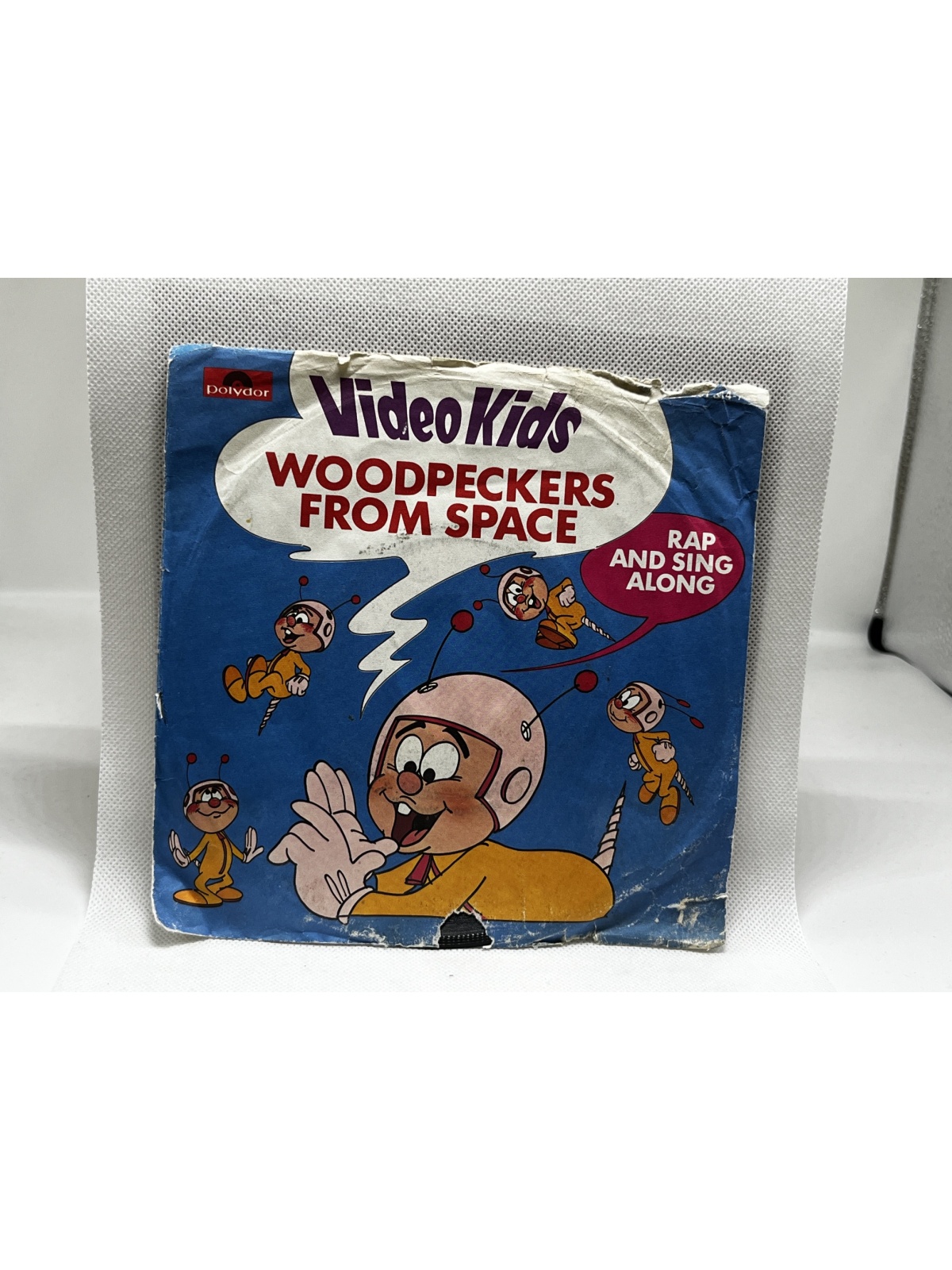 SINGLE / Video Kids – Woodpeckers From Space