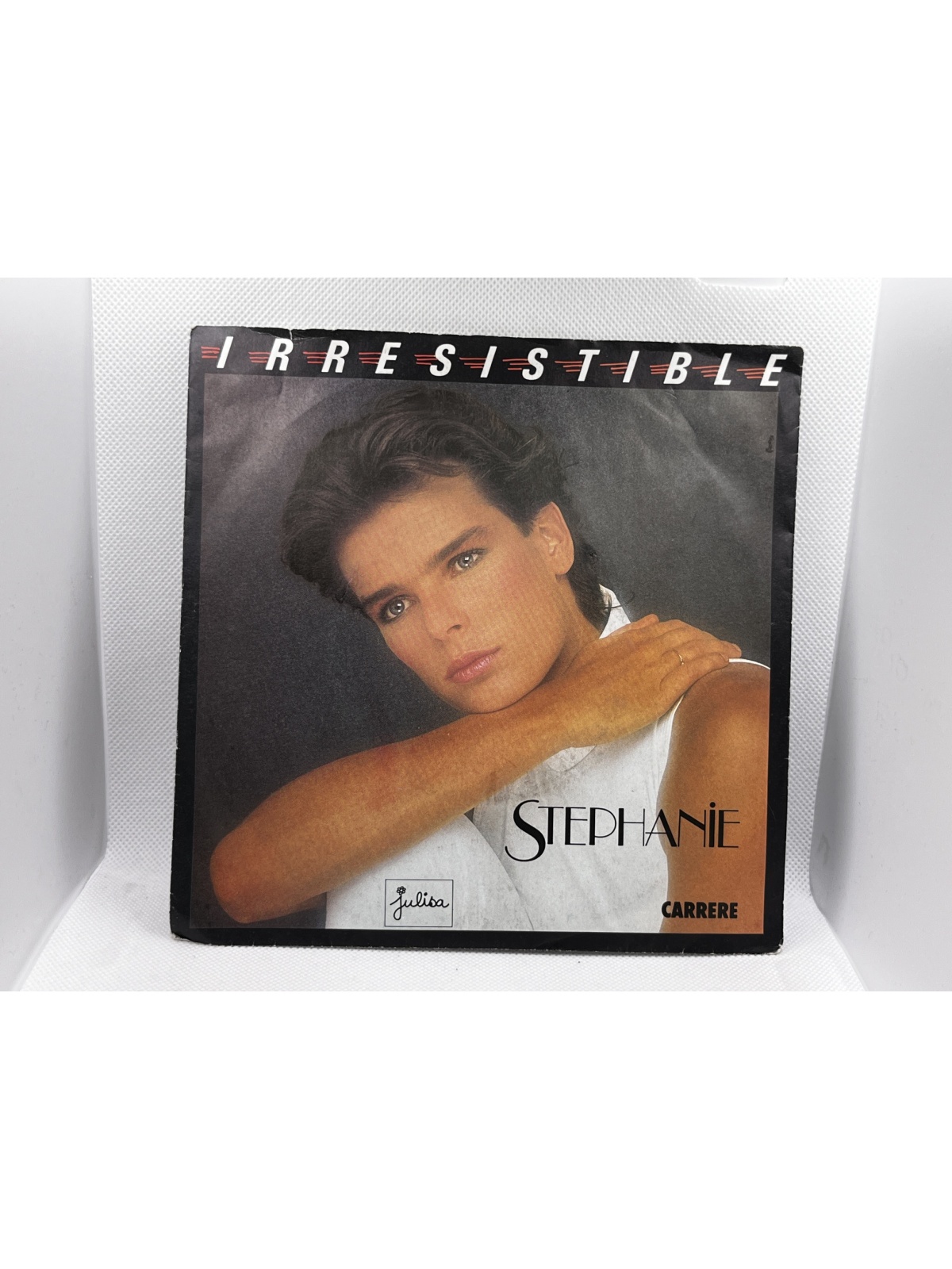 SINGLE / Stephanie – Irresistible