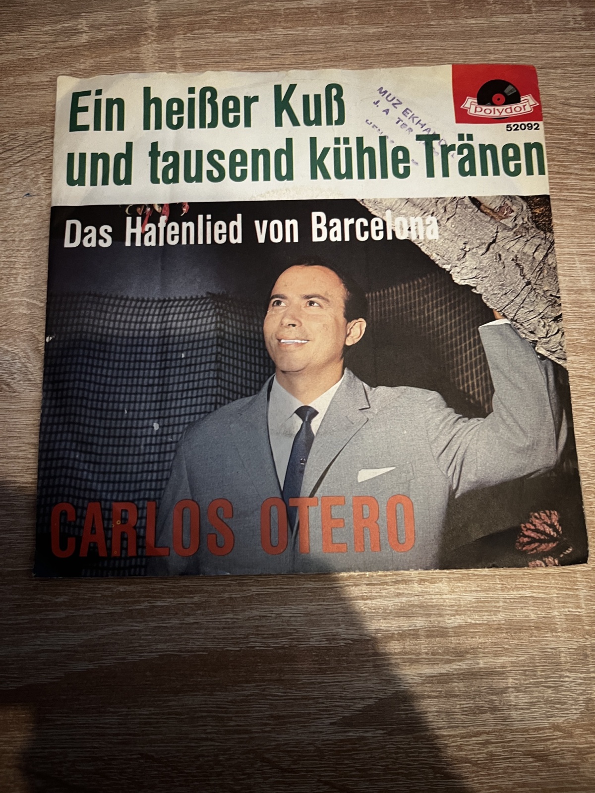 SINGLE / Carlos Otero – Ein Heißer Kuß Und Tausend Kühle Tränen