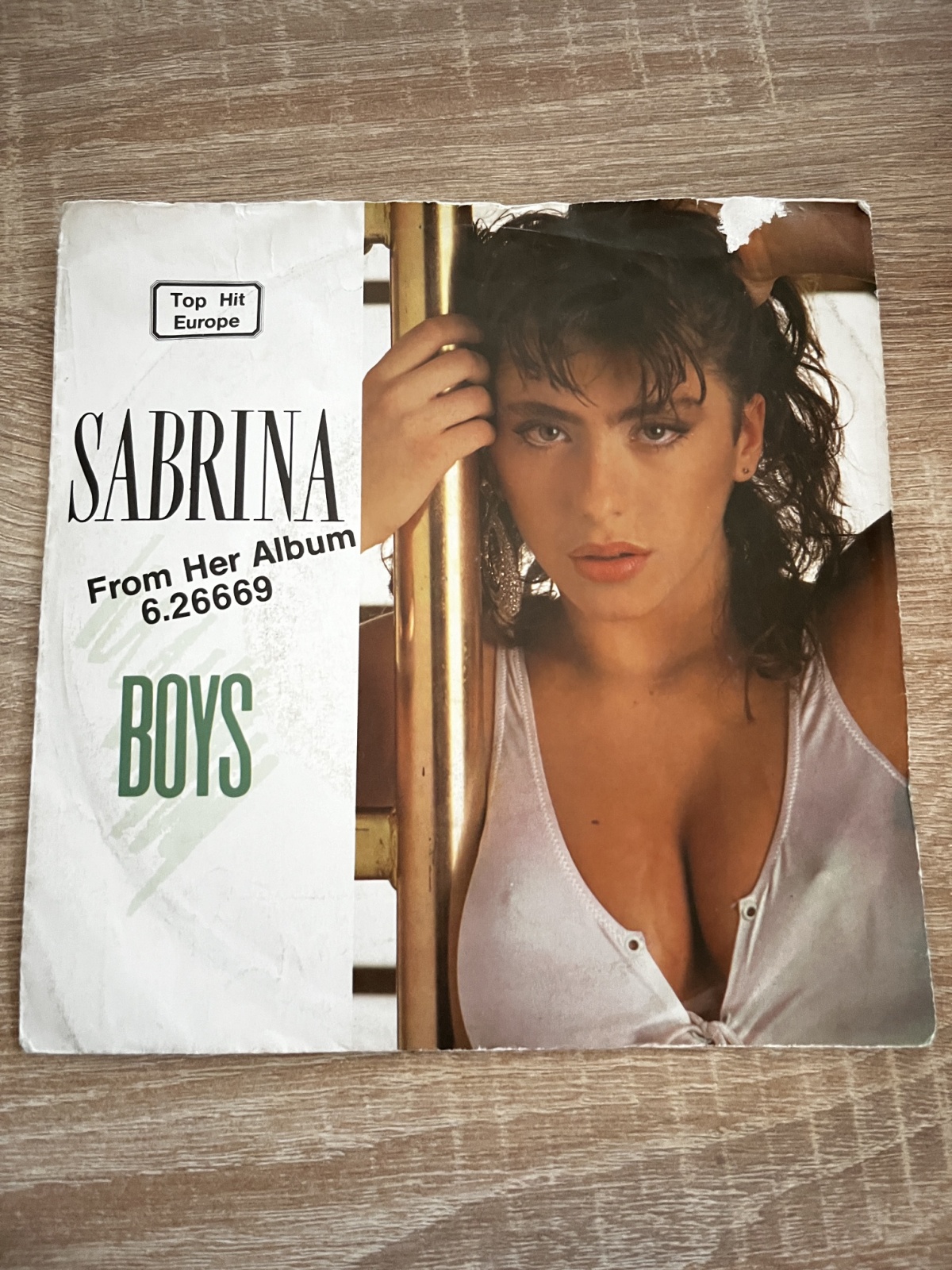 SINGLE / Sabrina – Boys