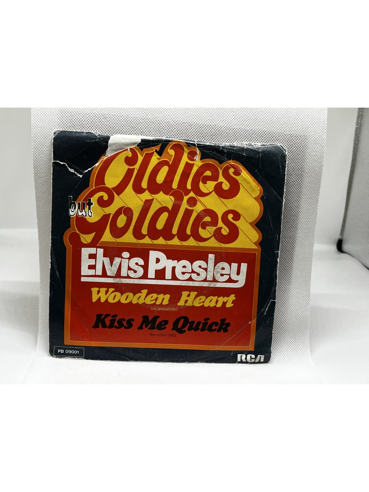 SINGLE / Elvis Presley – Wooden Heart / Kiss Me Quick