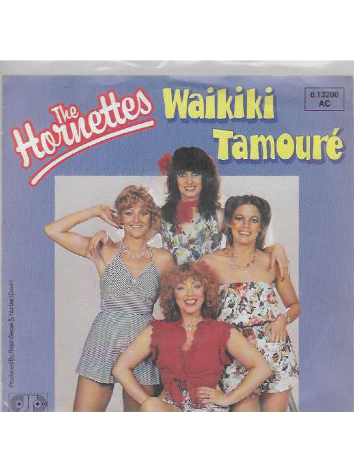 SINGLE / The Hornettes – Waikiki Tamouré