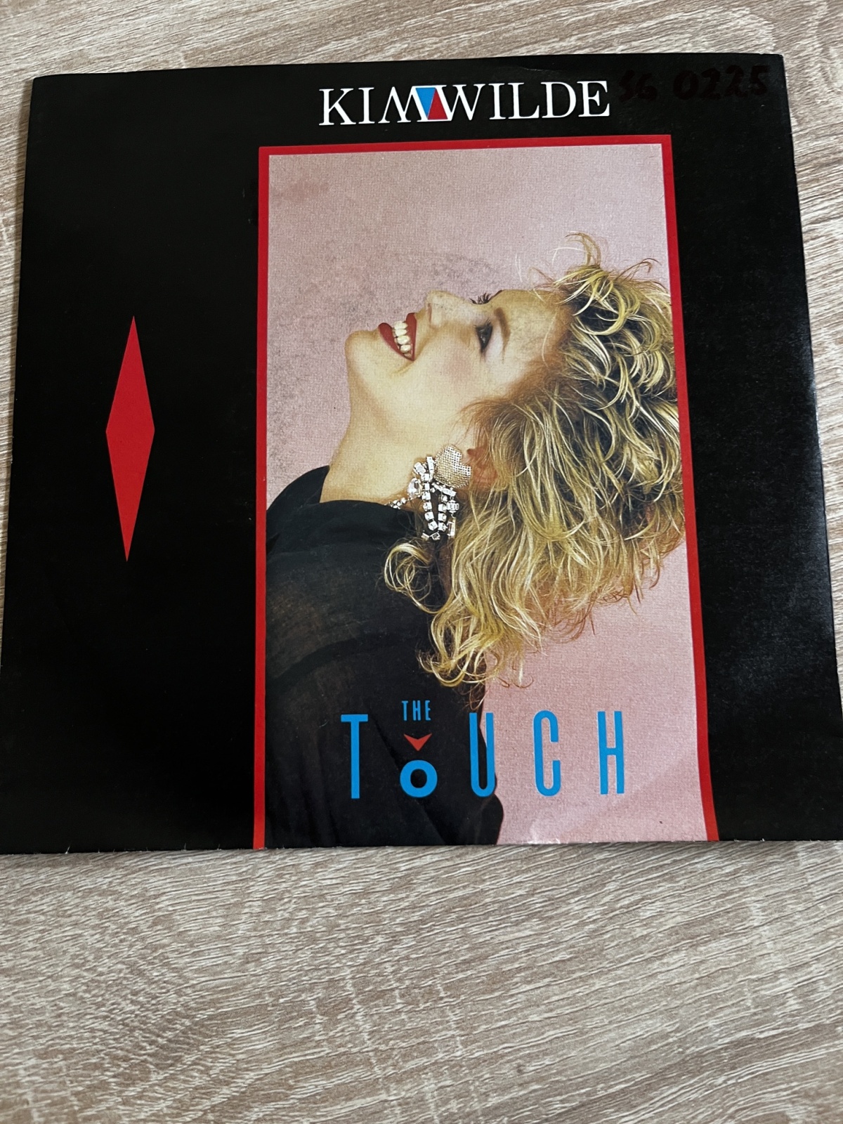 SINGLE / Kim Wilde – The Touch