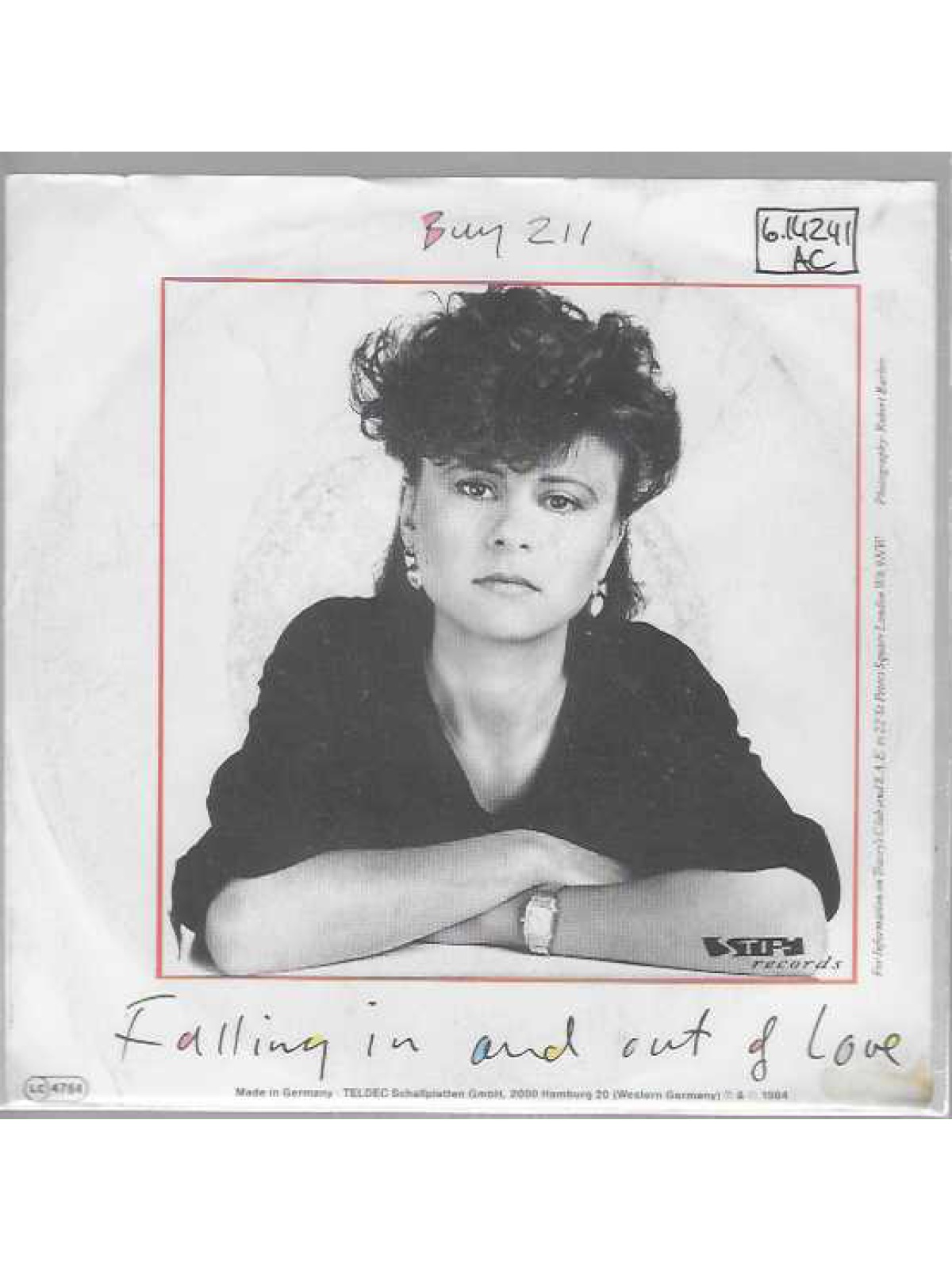 SINGLE / Tracey Ullman – Helpless