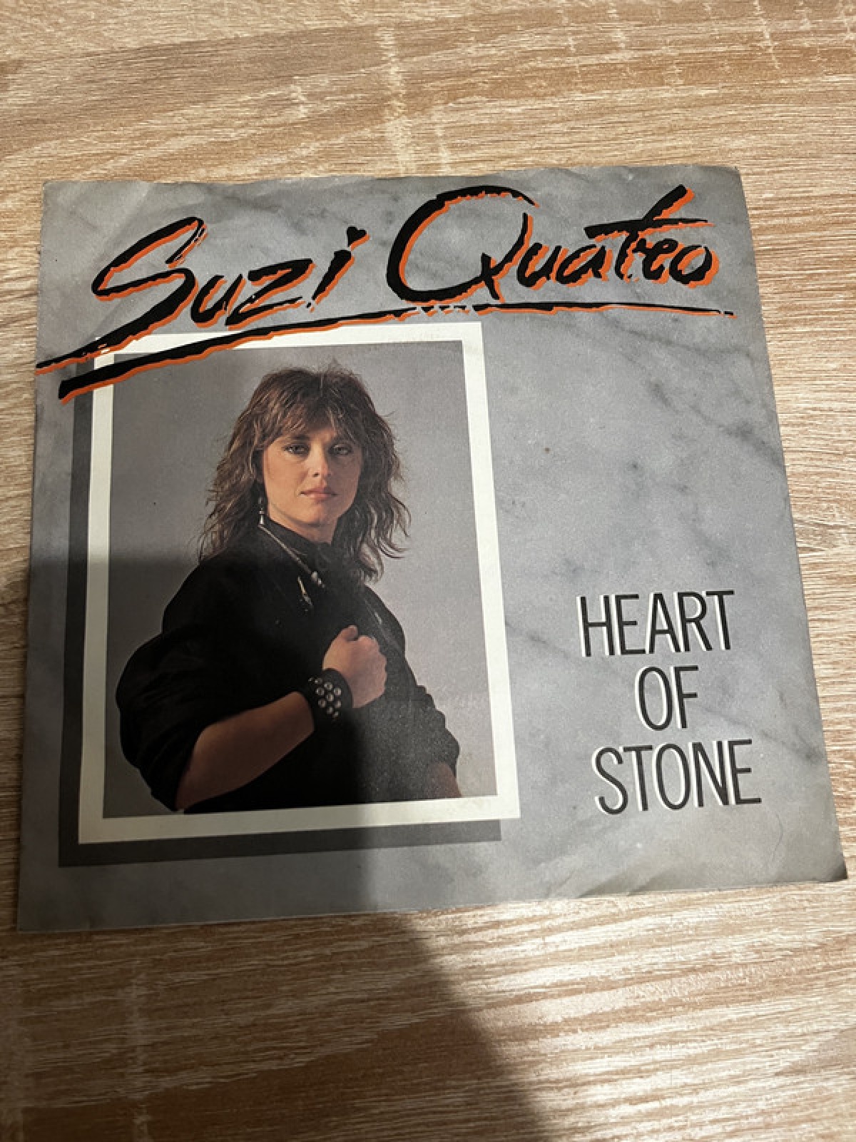 SINGLE / Suzi Quatro – Heart Of Stone