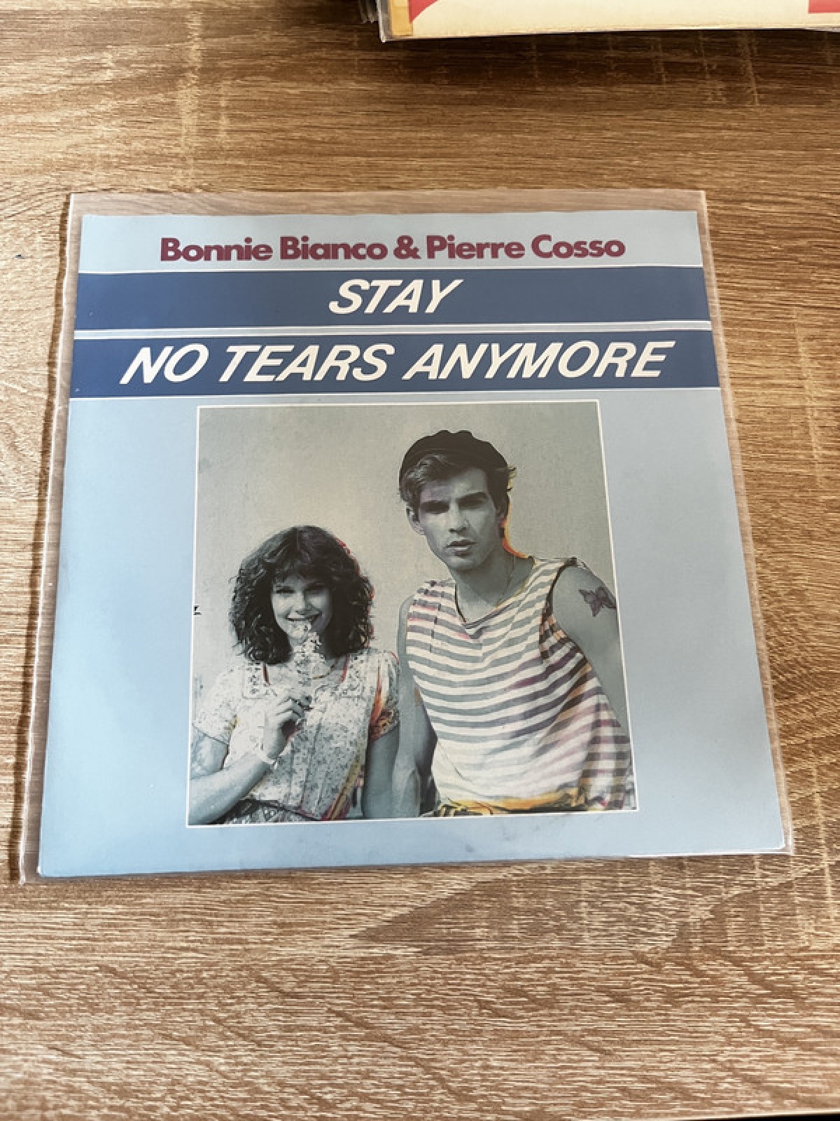 SINGLE / Bonnie Bianco & Pierre Cosso – Stay / No Tears Anymore