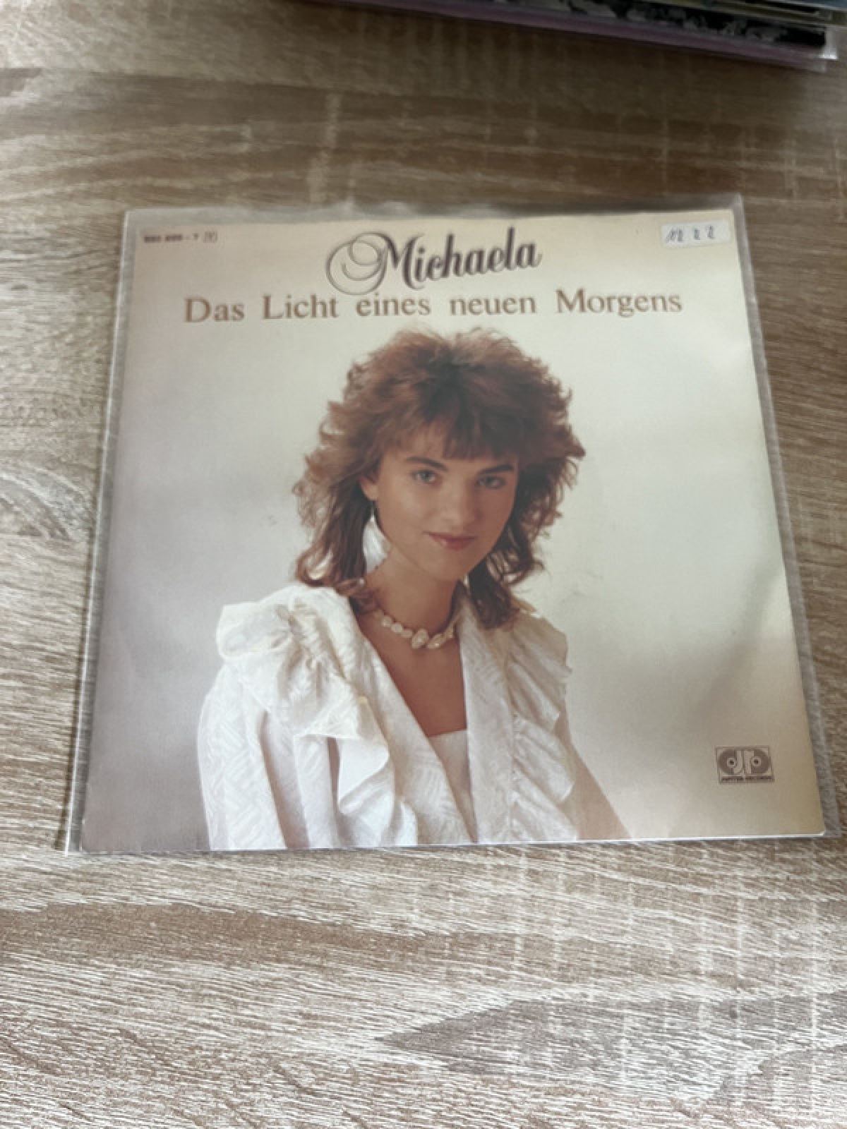 SINGLE / Michaela – Das Licht Eines Neuen Morgens