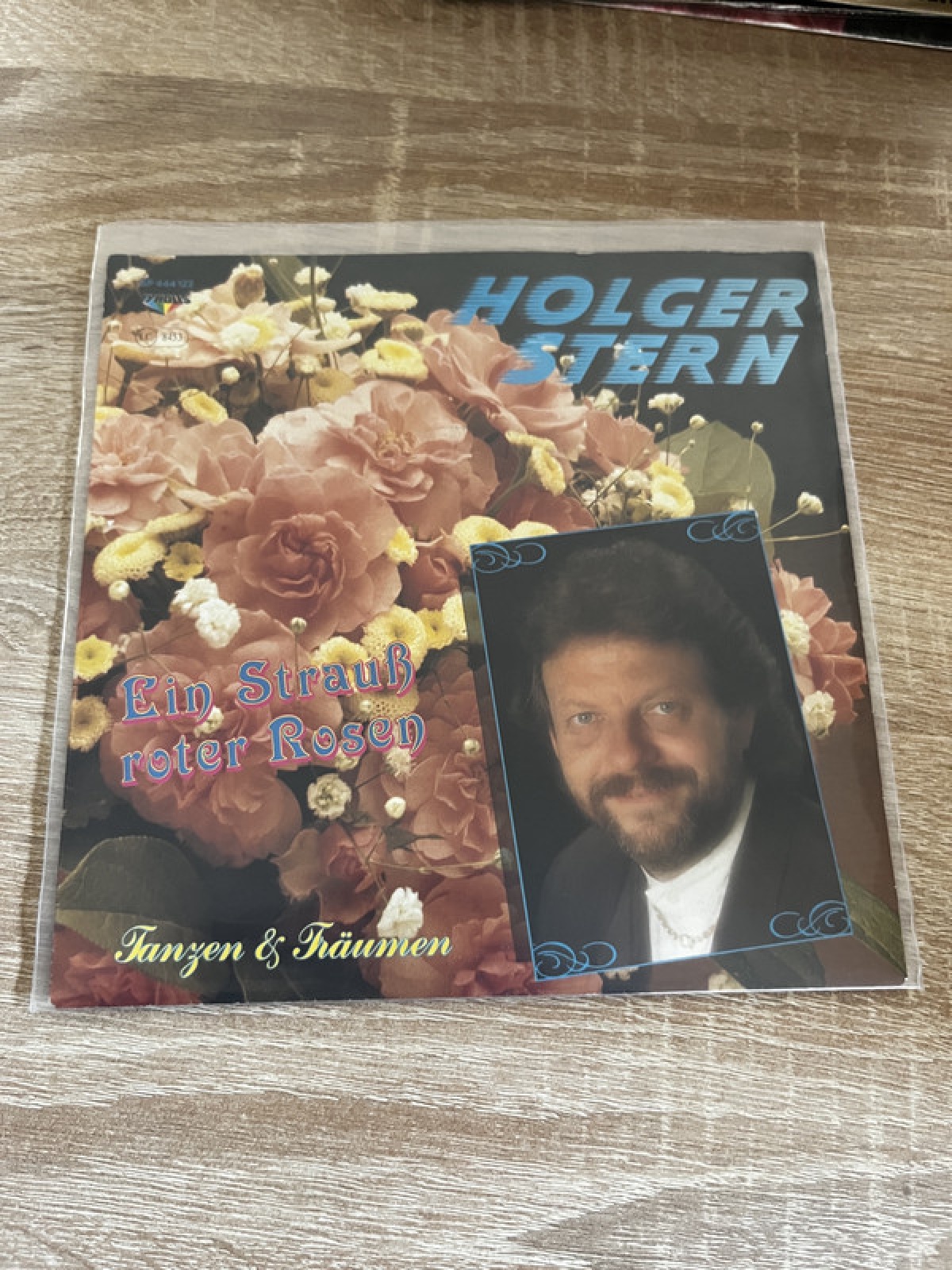 SINGLE / Holger Stern – Ein Strauß Roter Rosen