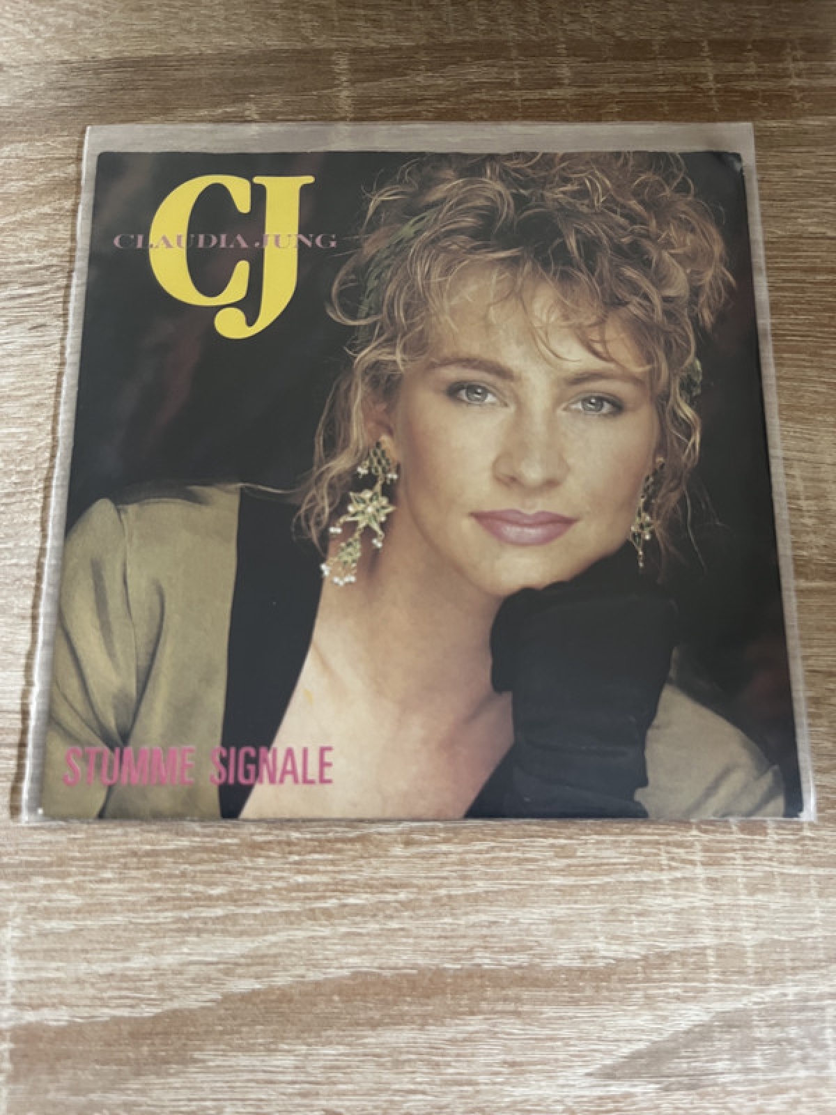 SINGLE / Claudia Jung – Stumme Signale