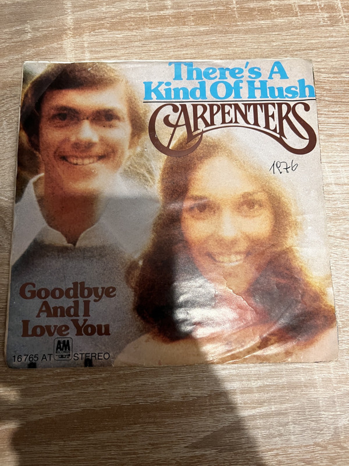 SINGLE / Carpenters – There's A Kind Of Hush